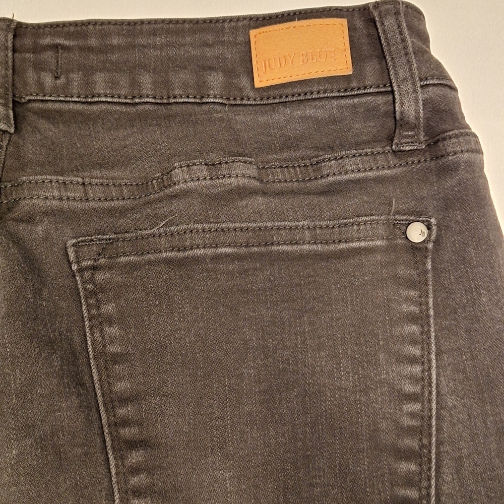 Judy Blue Charcoal Jeans - Picture 9 of 13